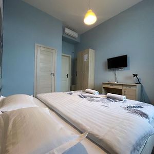Elysian Hotel